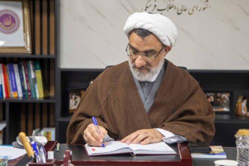 پشتیبانی از نخبگان و دانش بنیان ها در جهت تحقق شعار سال